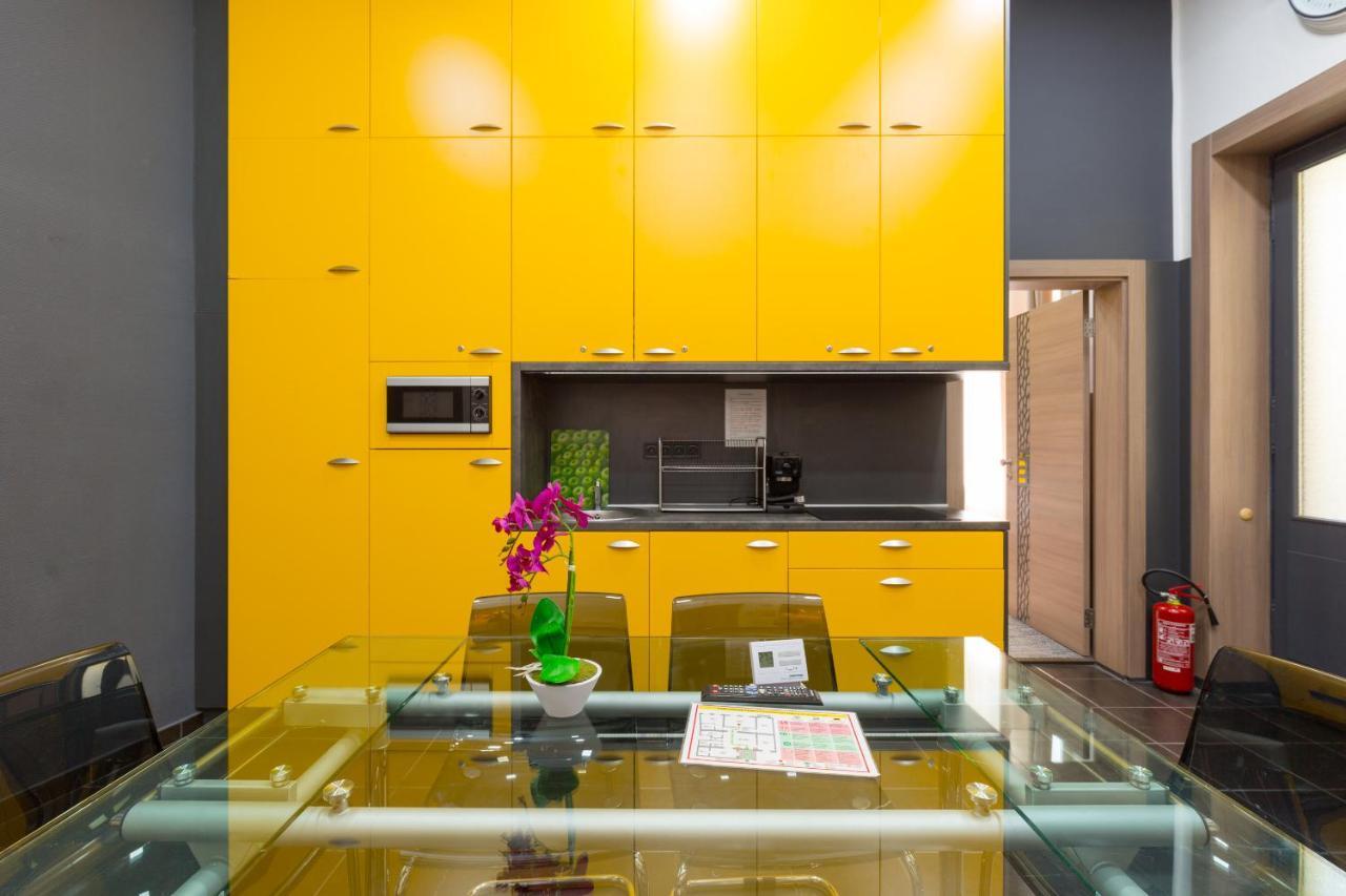Hostel E14 Design *