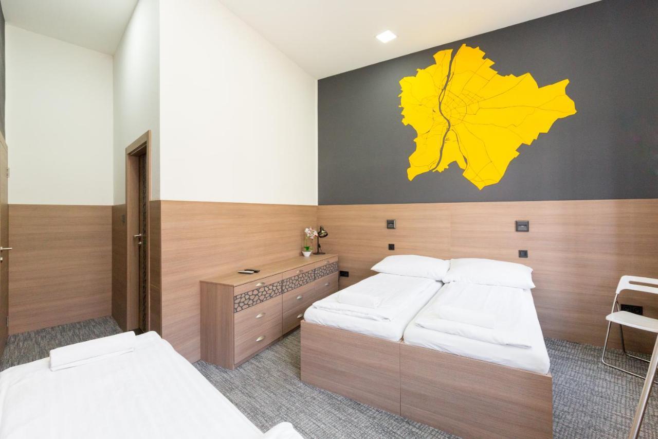 Hostel E14 Design *