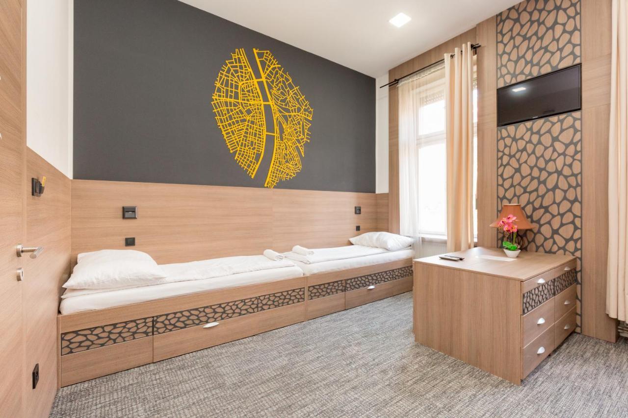 E14 Design Hostel *