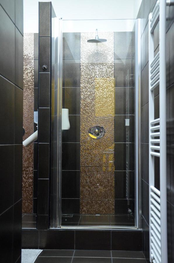 E14 Design Hostel