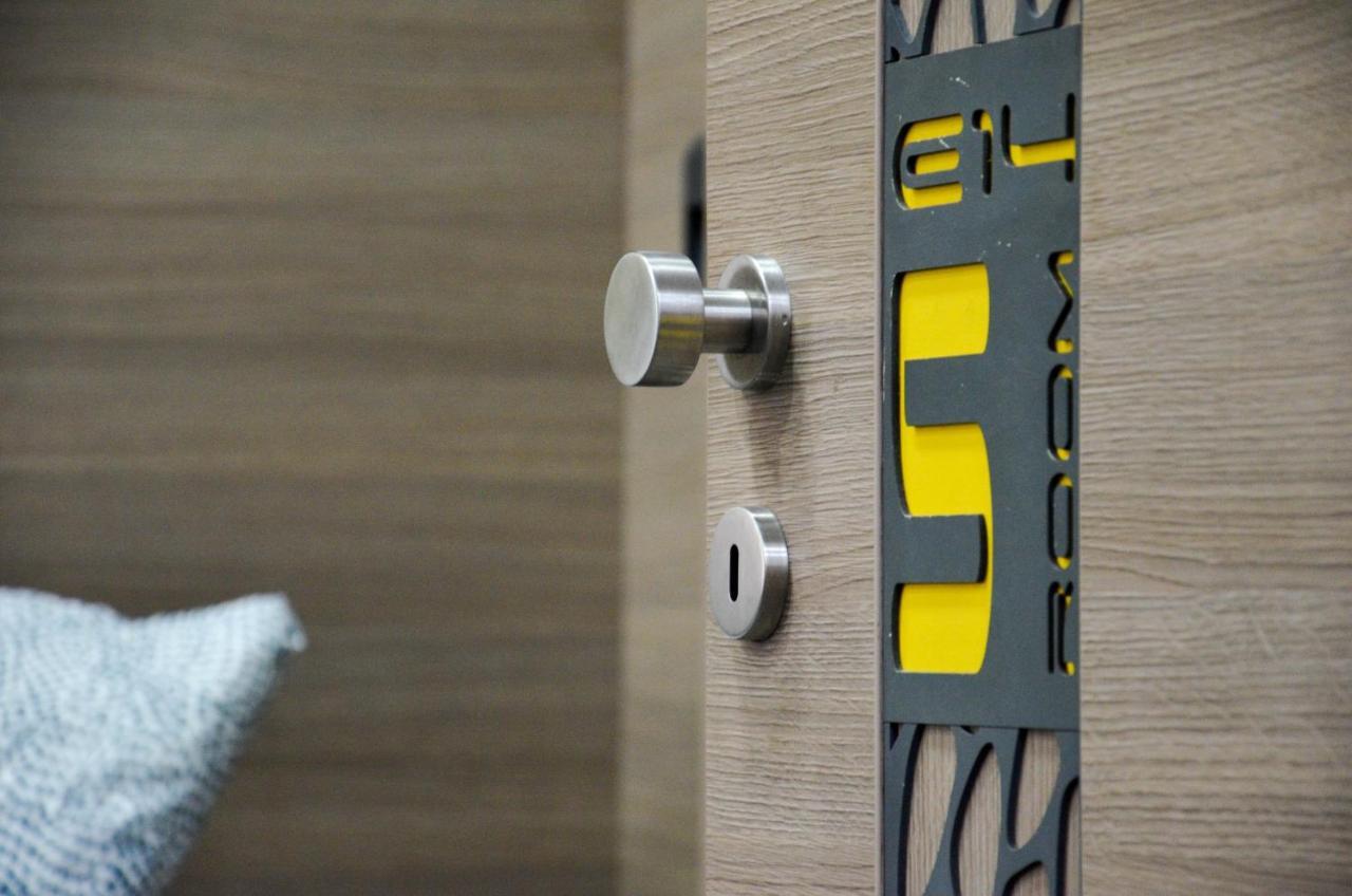 E14 Design Hostel *